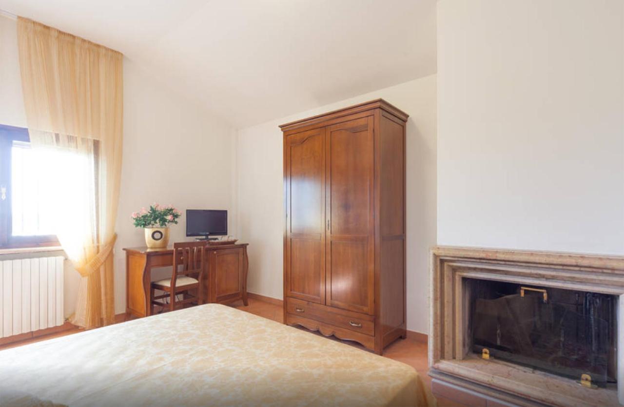 Cascina Tabachera X10 Country House Sirmione Garda Lake Pozzolengo Rum bild